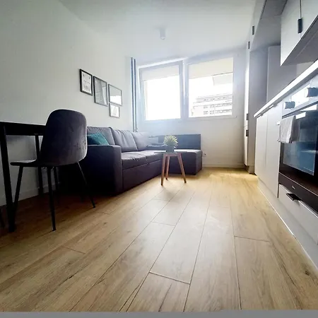 Neoapartments Lotnicza アパート